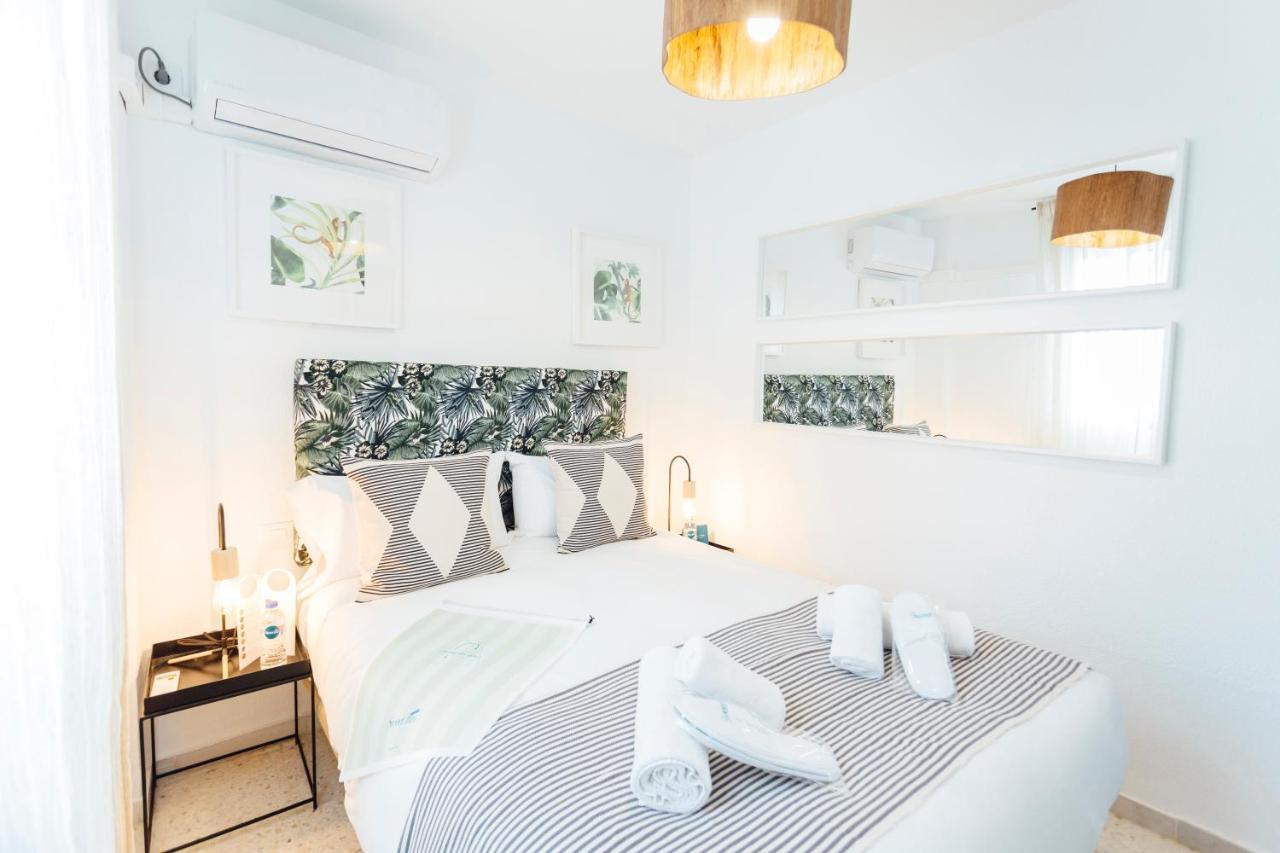 Stunning And Colorful- 4bd 2bth- Santa Cruz Apartment *