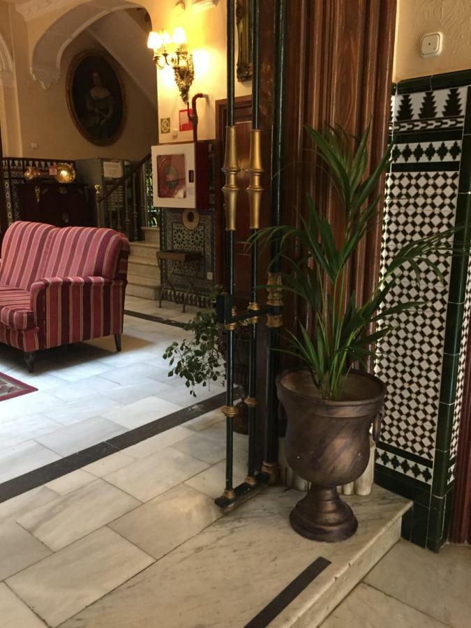 Europa Boutique *