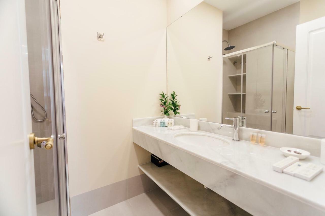 Apartment Stylish And Wide- 3bdr 3bth- Remedios *