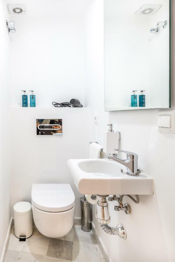 Slow Suites Alameda *