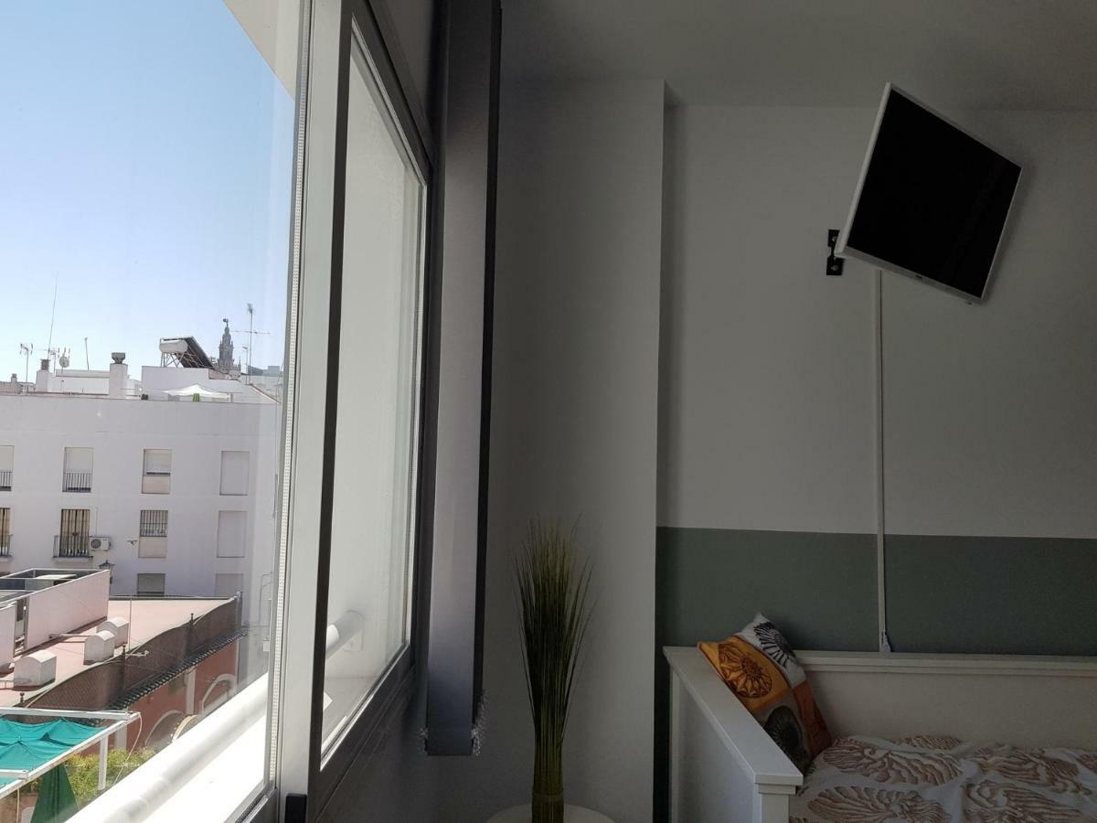Calle Adolfo Cuellar Apartamento