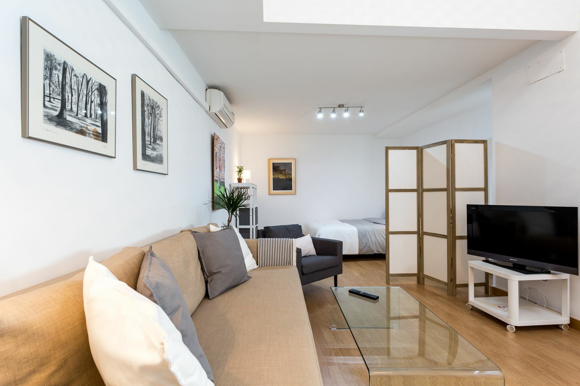 Holi-rent Loft Castellar * Sevilla