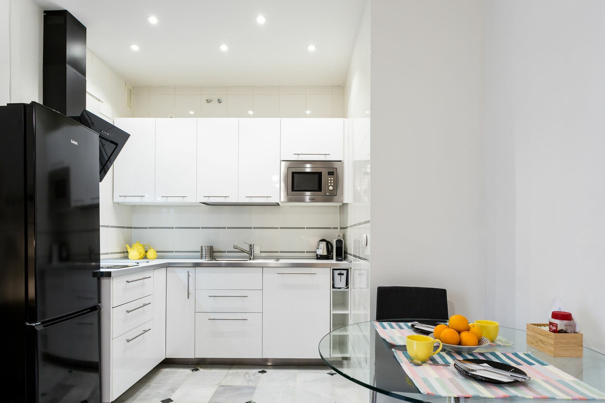 Holi-rent Estudio Banos * Sevilla
