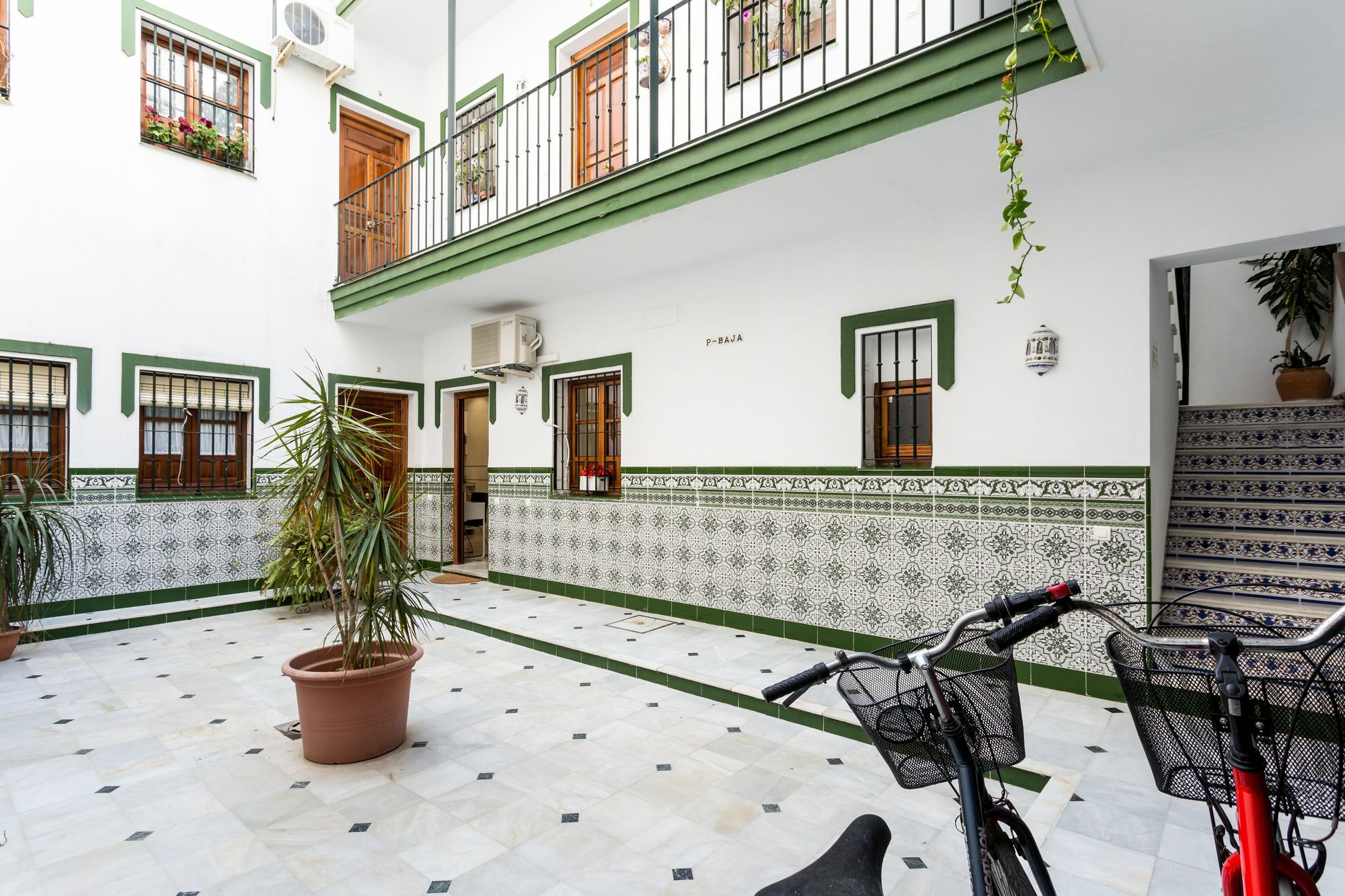 Holi-rent Estudio Banos Sevilla