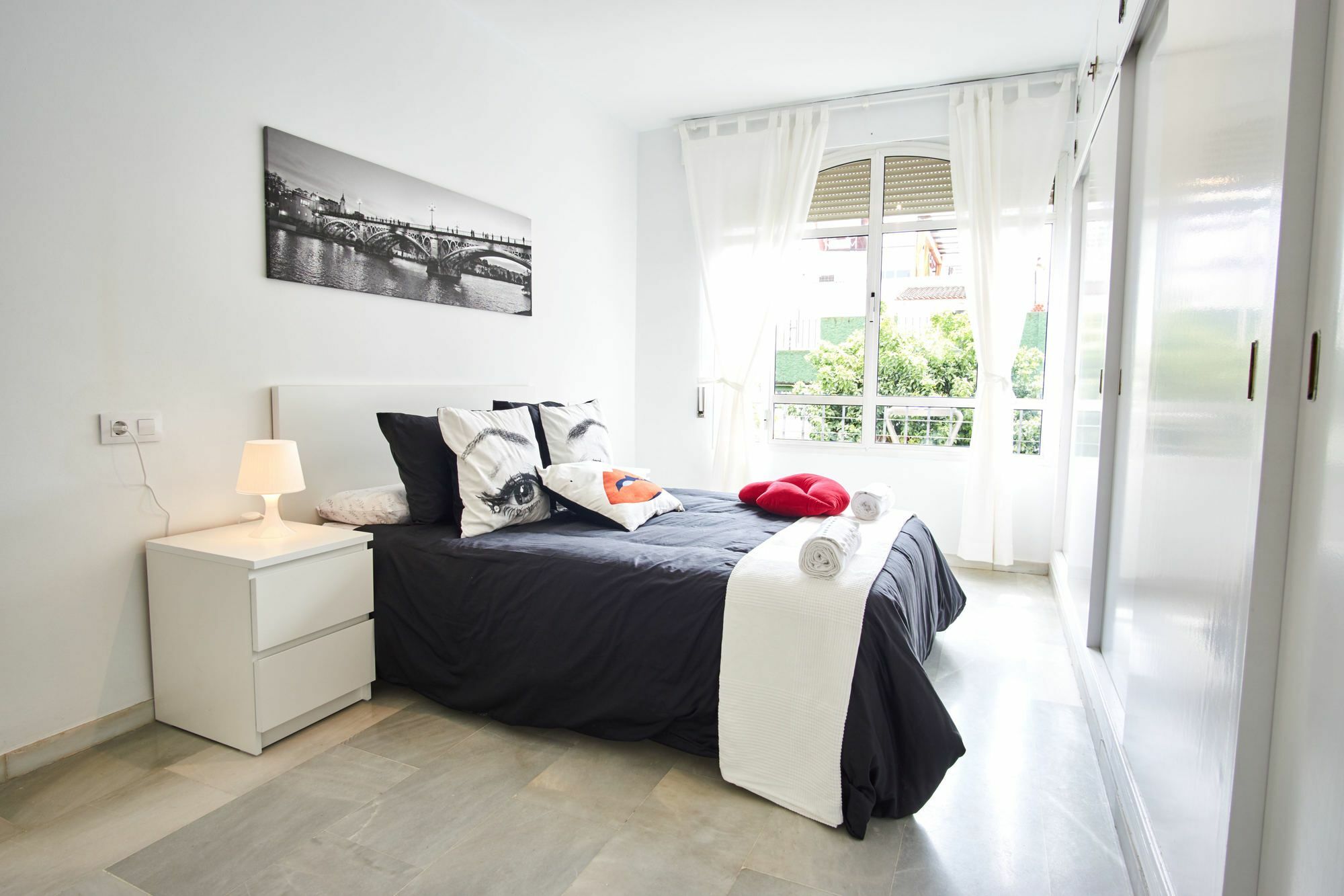 Apartamento Comodo Y Amplio En Triana *