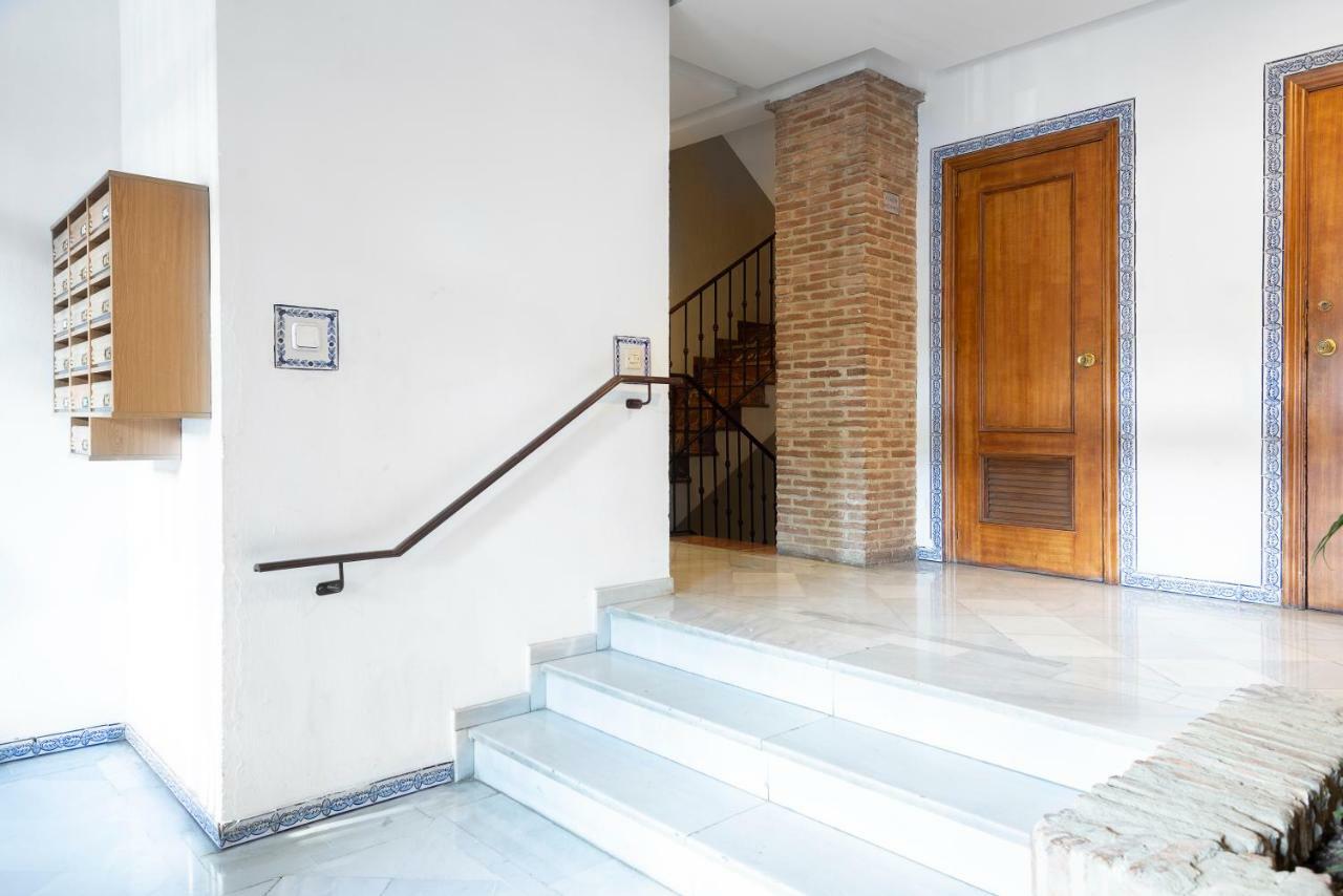 Apartamento Alterhome Reina Mercedes Sevilla