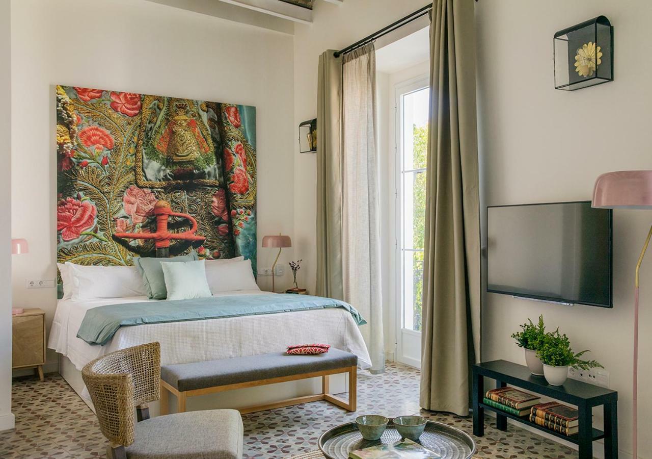Santa Paula Pool & Luxury Sevilla