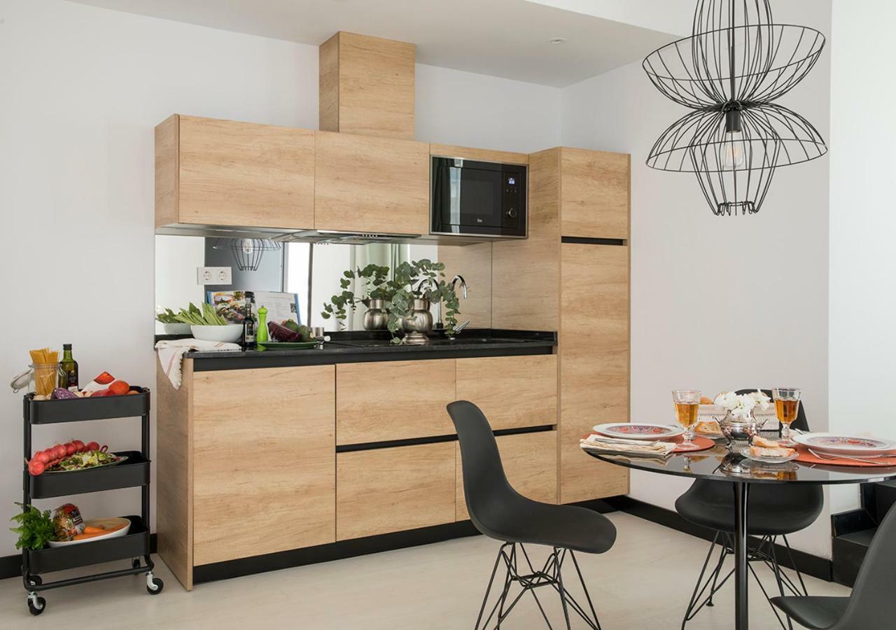 Feria Pool & Luxury Apartamento