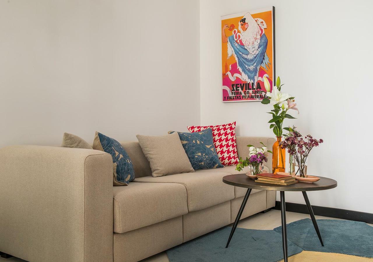 Feria Pool & Luxury Apartamento