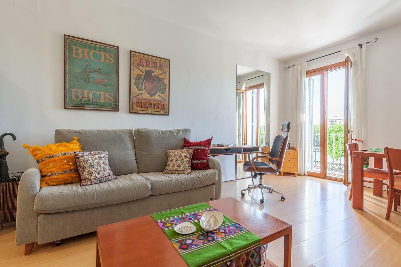 Fantastico Con Vistas Calle Betis Apartamento *