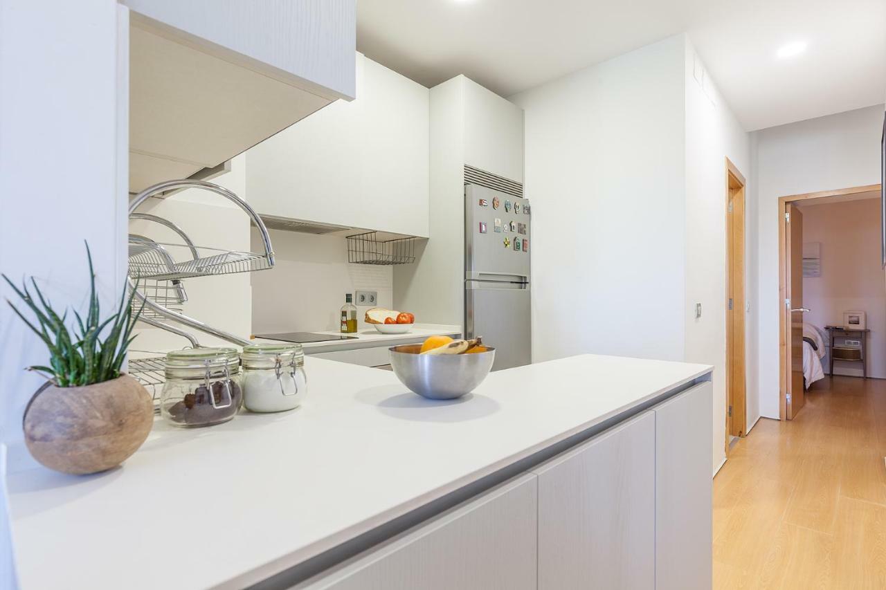 Fantastico Con Vistas Calle Betis Apartamento *