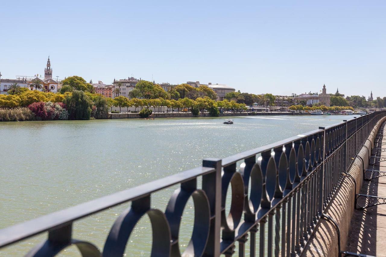 Fantastico Con Vistas Calle Betis Apartamento *