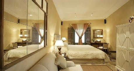 Hotel Corral Del Rey 3*