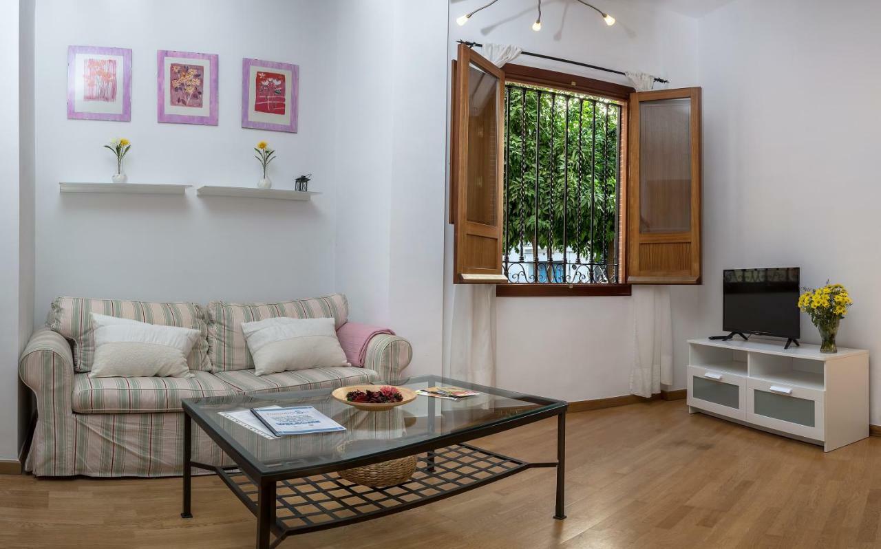 Descubrehome Postigo Del Aceite Terraza Interior Sevilla