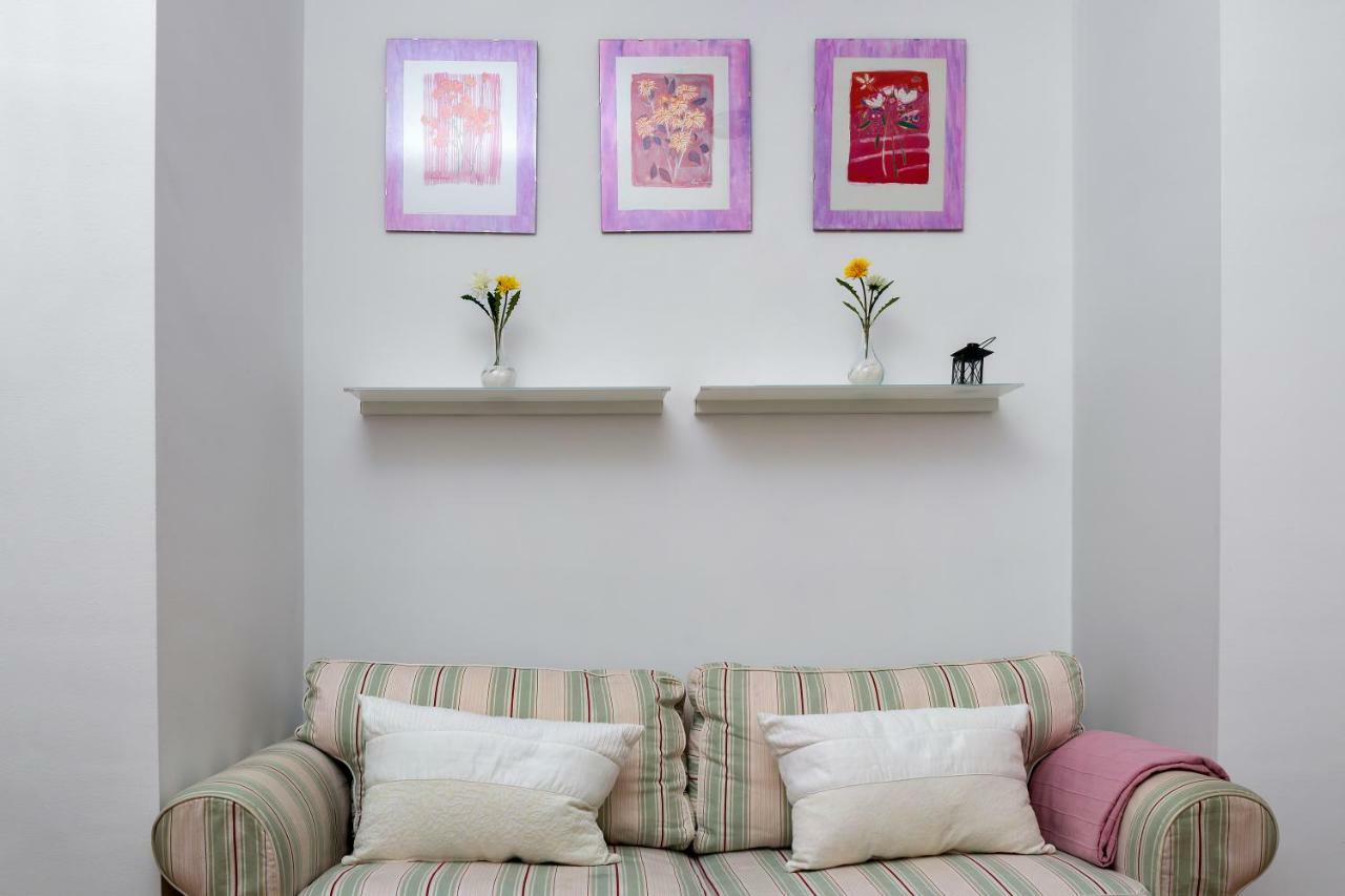 Descubrehome Postigo Del Aceite Terraza Interior Apartamento Sevilla