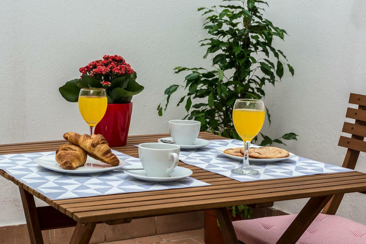Descubrehome Postigo Del Aceite Terraza Interior Sevilla