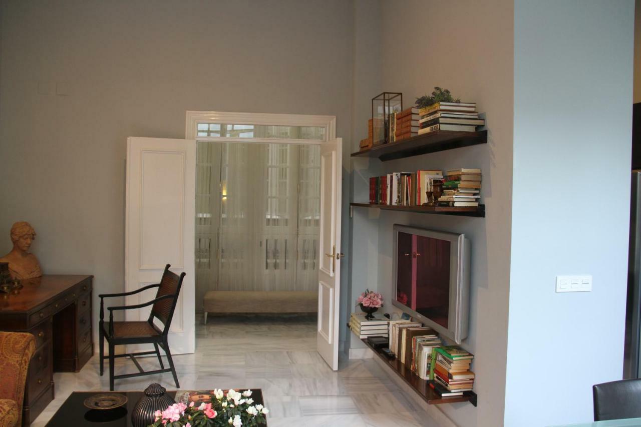 Luxurious 2 Bedroom Flat In A Historic Building Apartamento