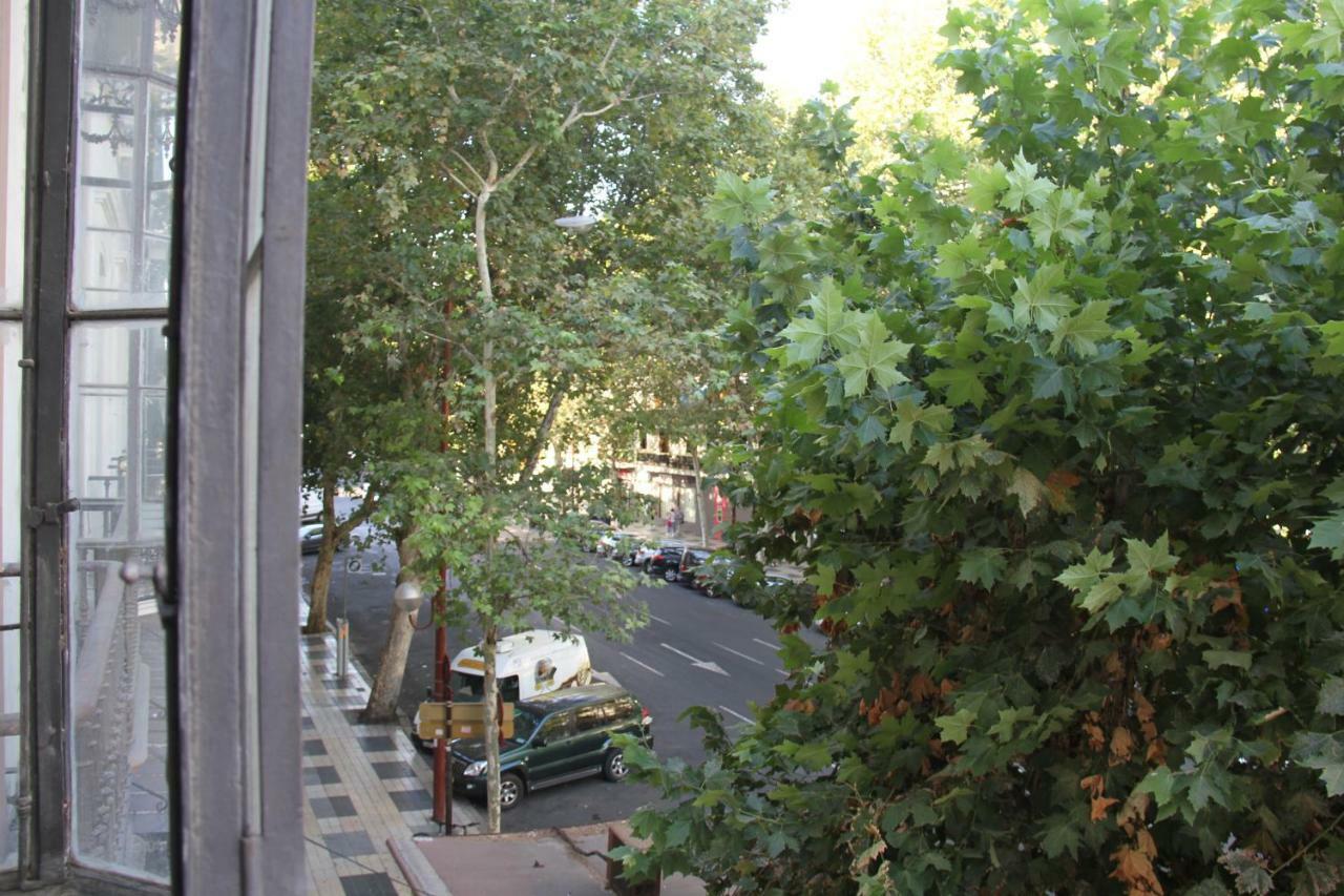 Luxurious 2 Bedroom Flat In A Historic Building