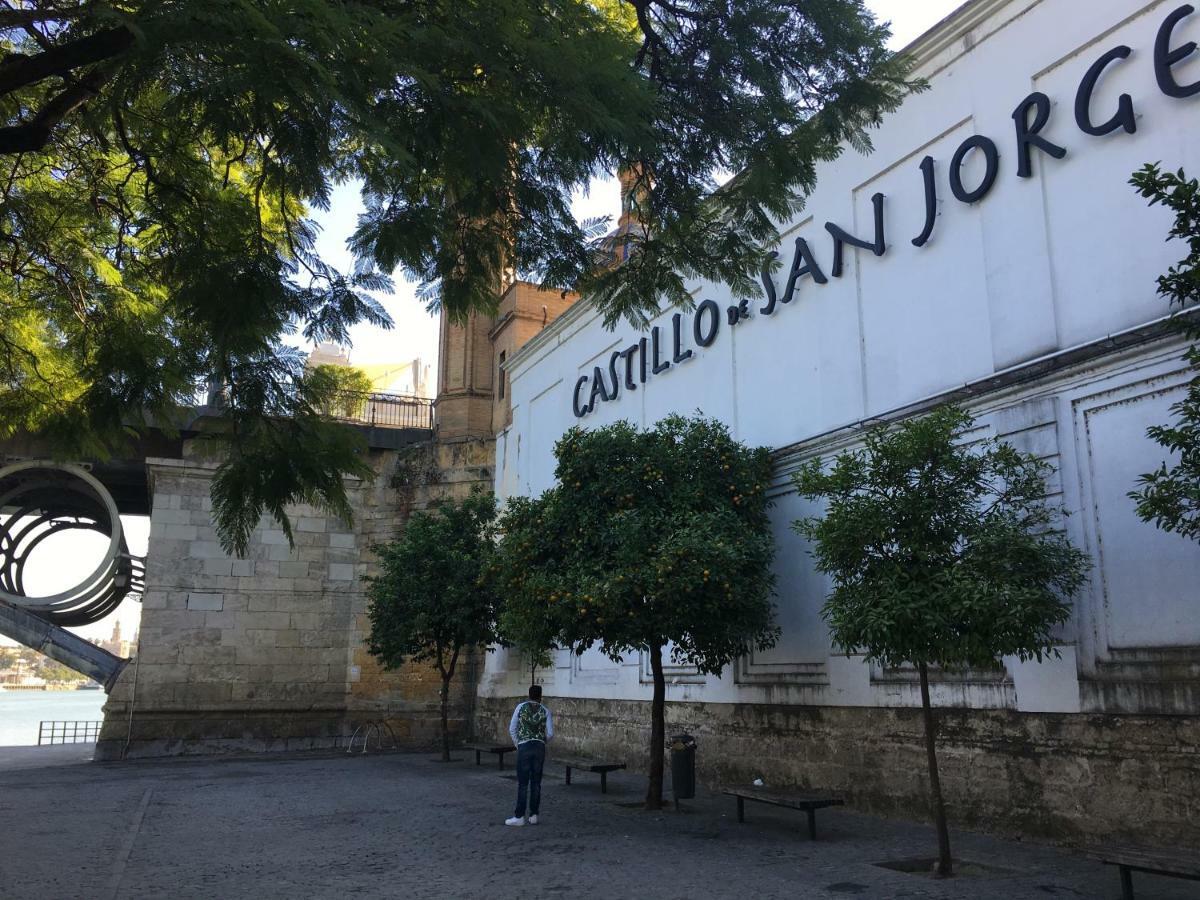Apartamento Maravilloso ático Puente De Triana