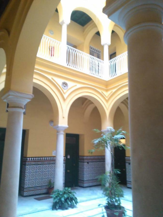 Holidays Isbilia Centro Apartamento