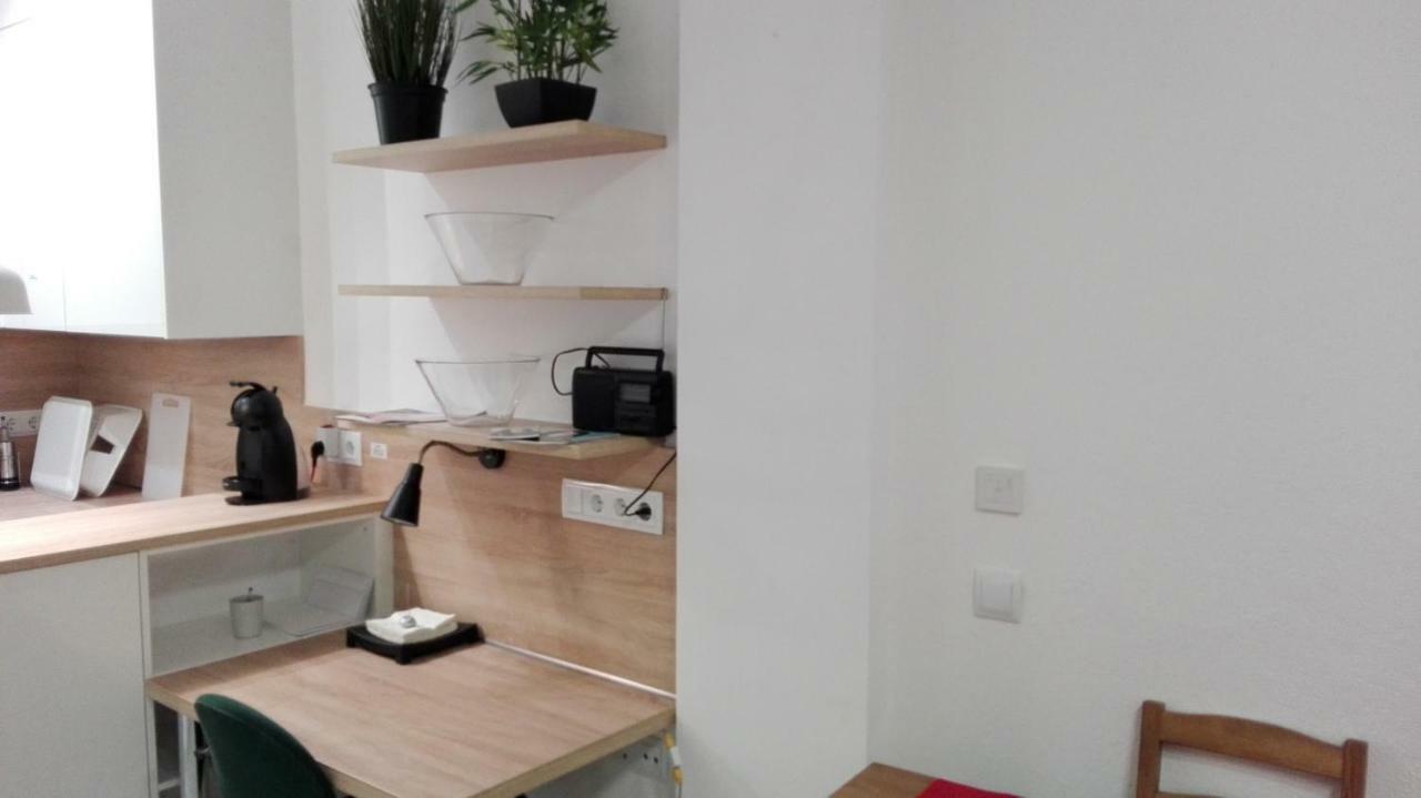 Apartamento En Calle Padilla Sevilla