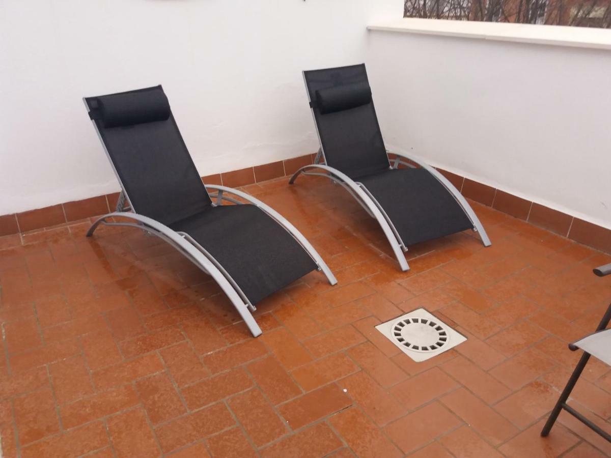 Atico Con Terraza En Alameda De Hercules *
