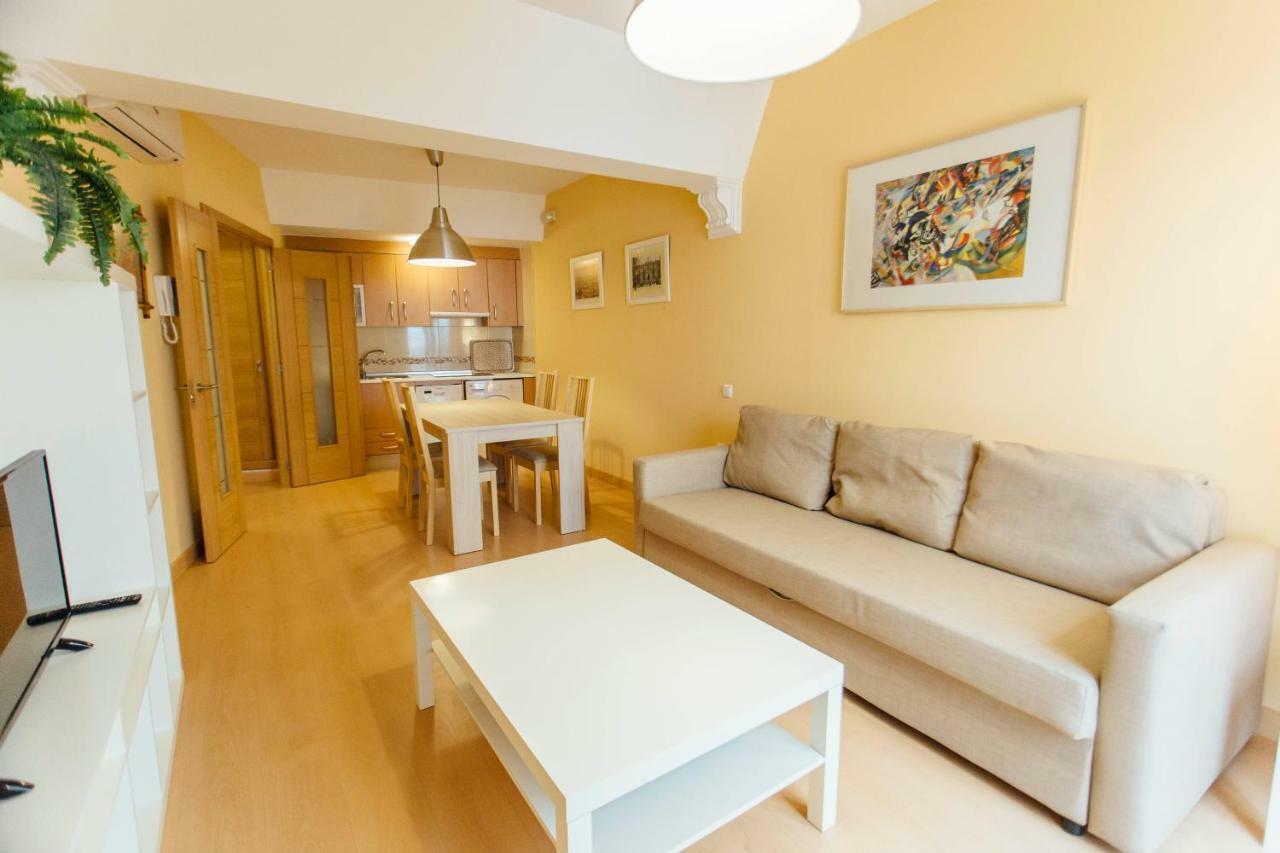 Apartment Bright And Wide 1bd 2bth- Jose Gestoso *