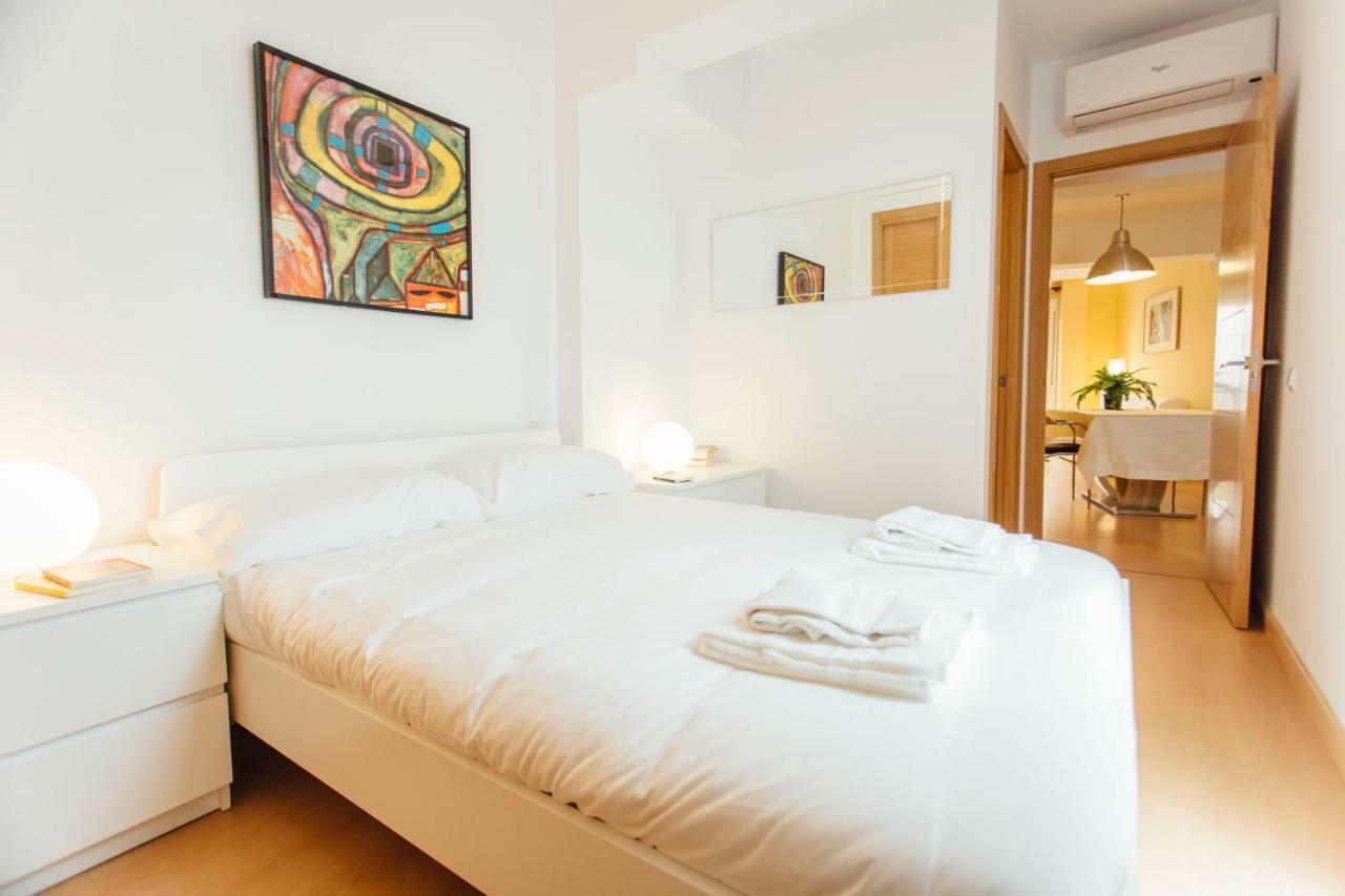 Bright And Wide 1bd 2bth- Jose Gestoso Apartment *