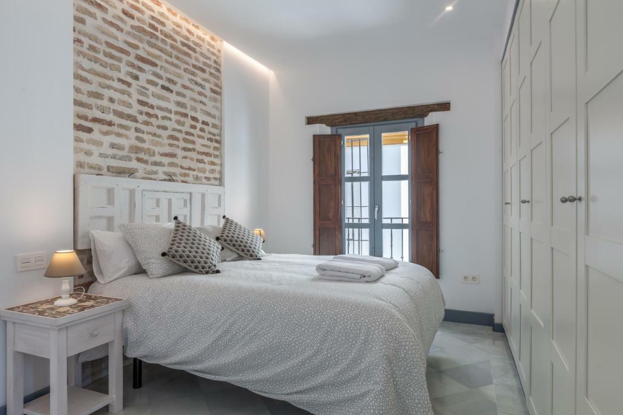 Casas De - Tintes12 Seville
