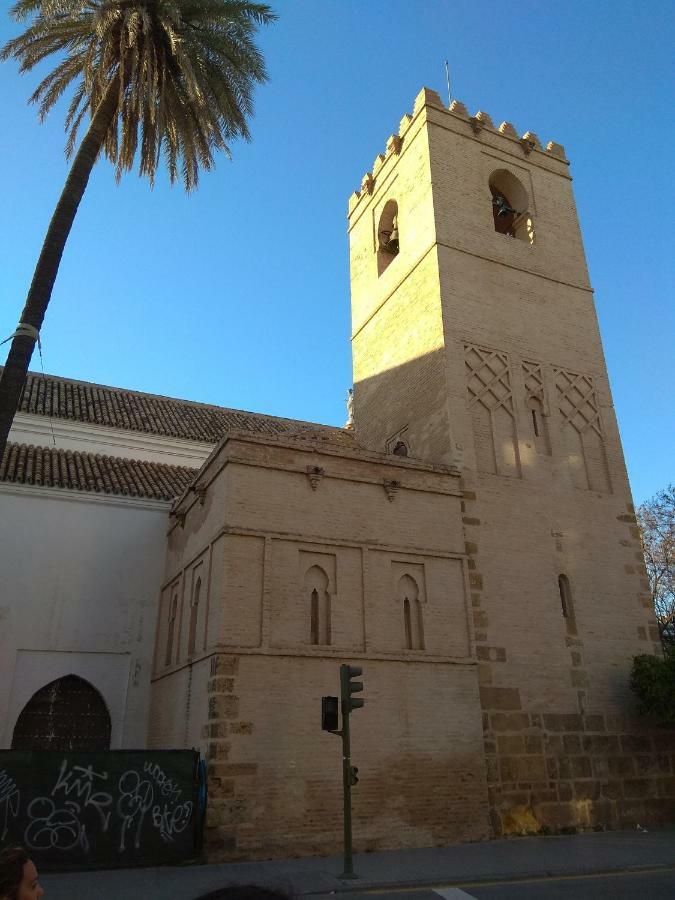 En Calle Padilla Seville