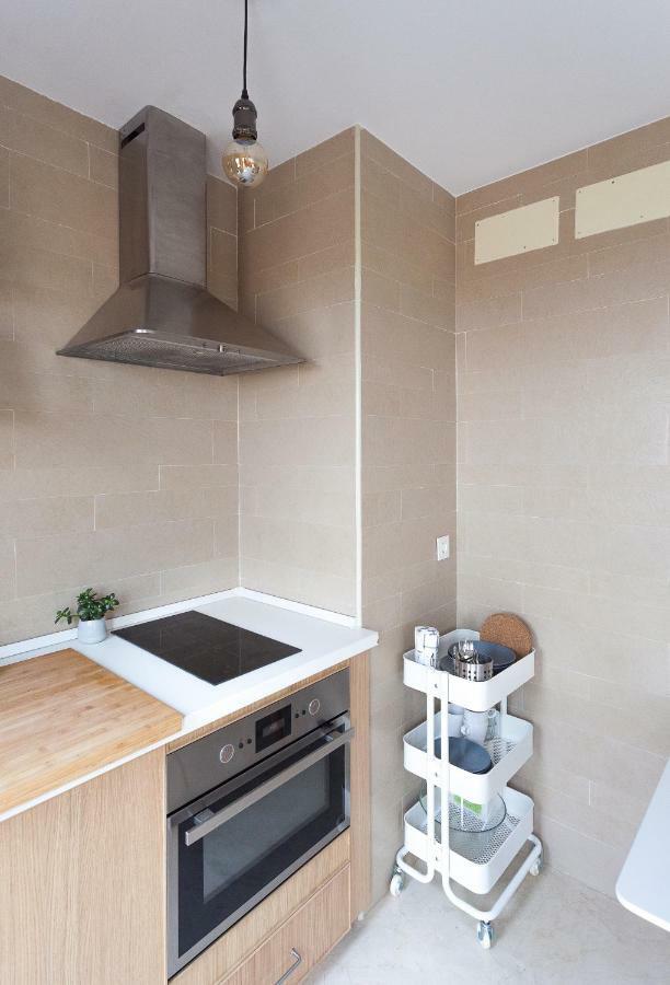 Apartamento En La Alameda De *