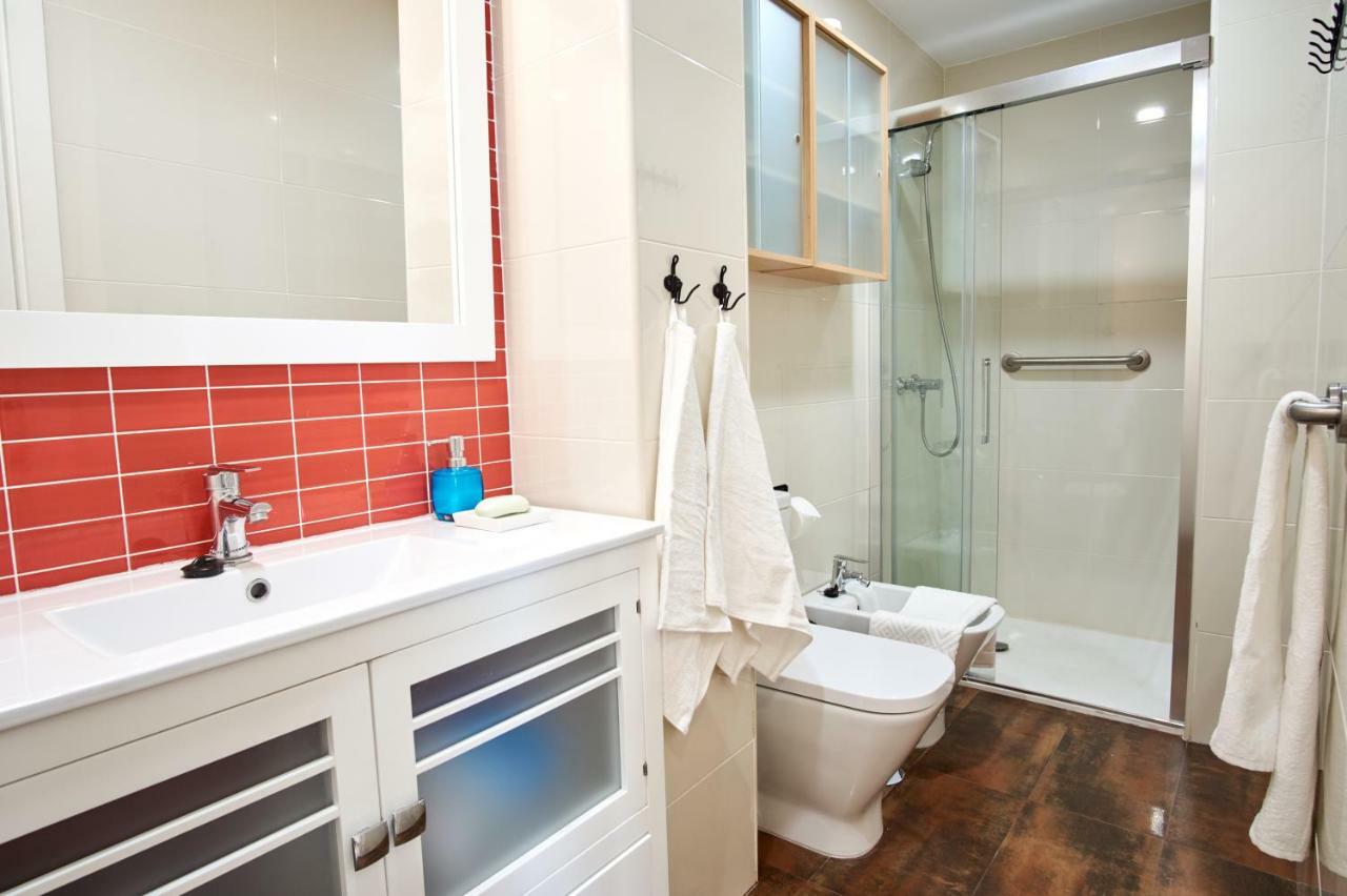 Rodrigo De Triana Courtyard By Valcambre Apartamento Sevilla