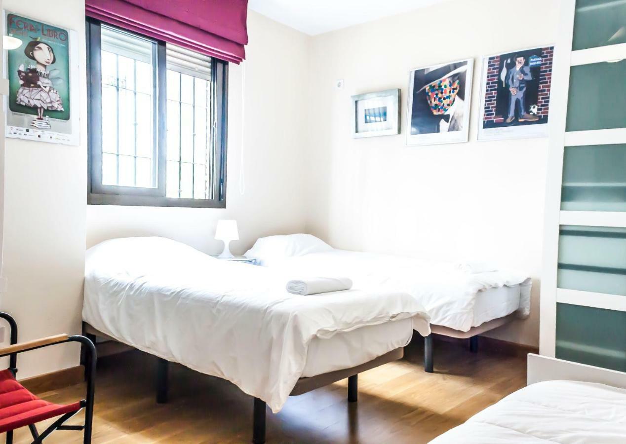 Apartamento Rodrigo De Triana Courtyard By Valcambre *
