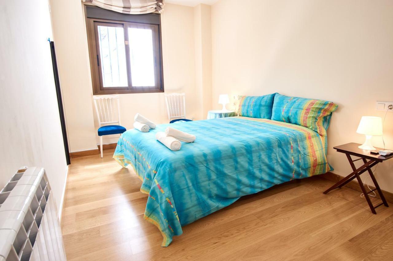 Rodrigo De Triana Courtyard By Valcambre Apartamento Sevilla
