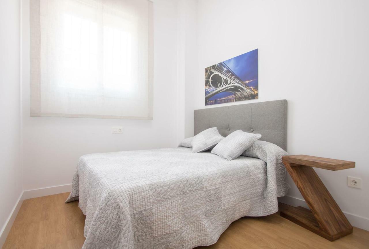 Apartamento Murallas De Con Garaje 4 Pax Sevilla
