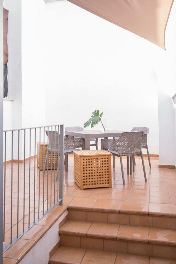 Murallas De Con Garaje 4 Pax Apartamento Sevilla