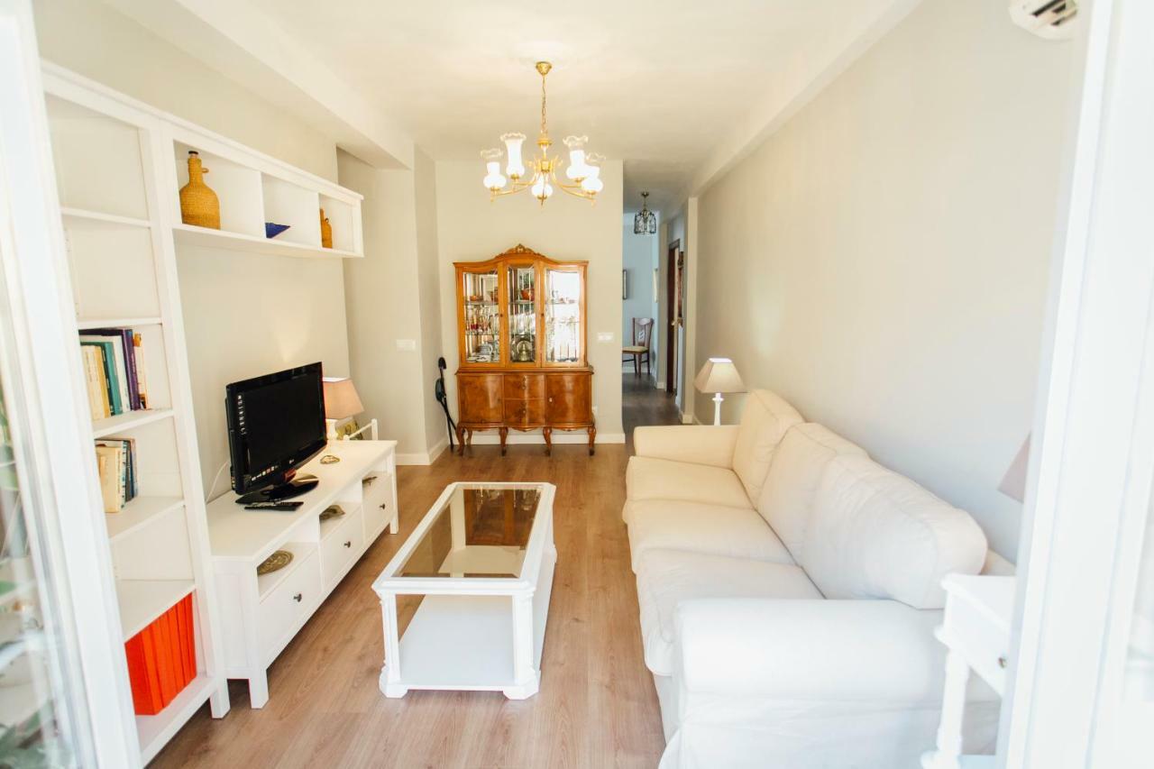 Idilico ático En Triana-3bd+1bth * Sevilla