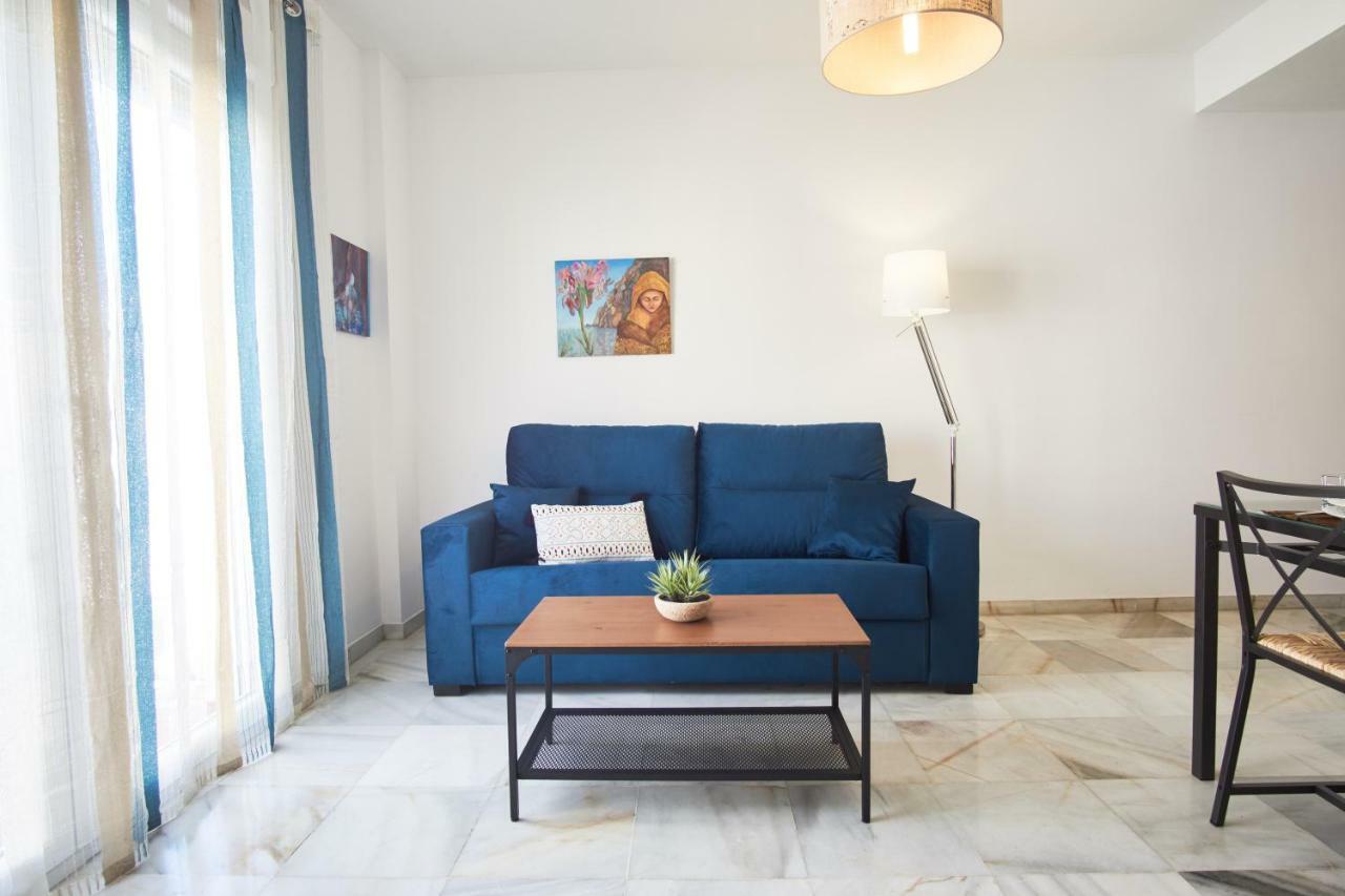 Apartment Froilan Walls By Valcambre Seville