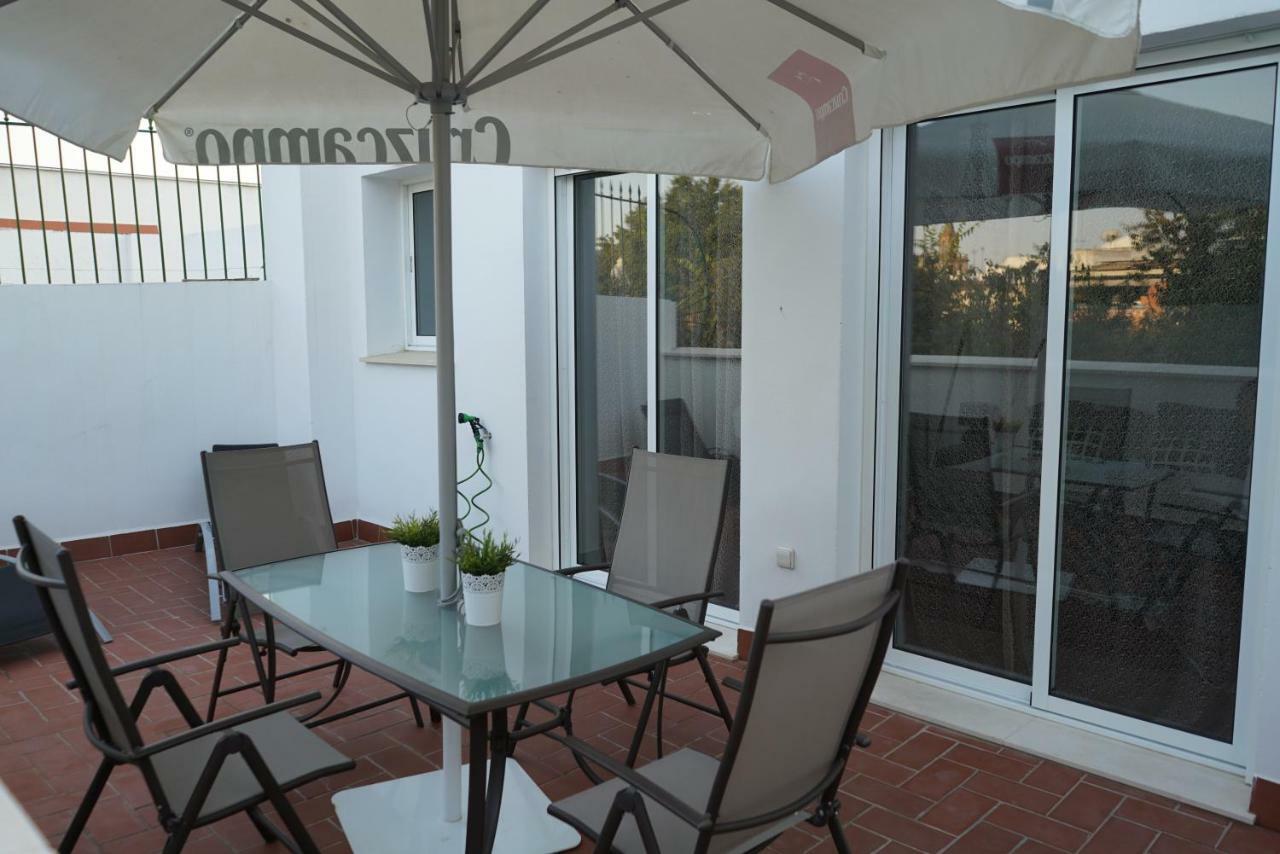 Apartamento Atico Con Terraza En Alameda De Hercules *