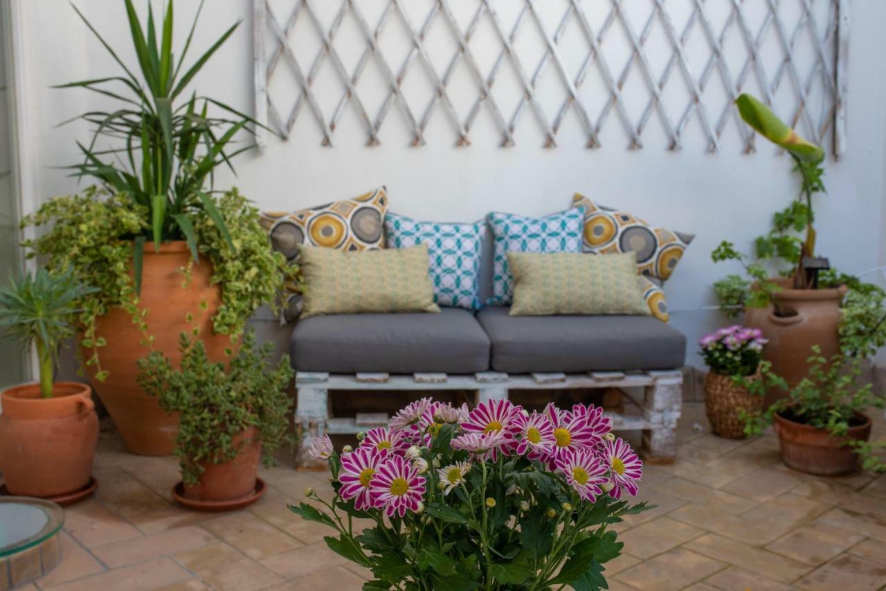 Cosy With Terrace In The Centre Of