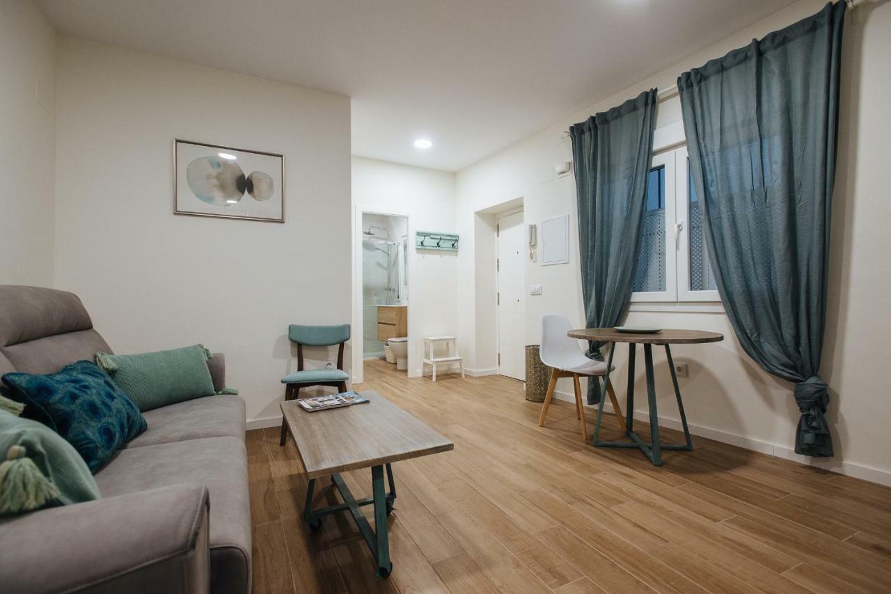 Apartamento Aitana, Vistas Iglesia Magdalena Desde Azotea Sevilla
