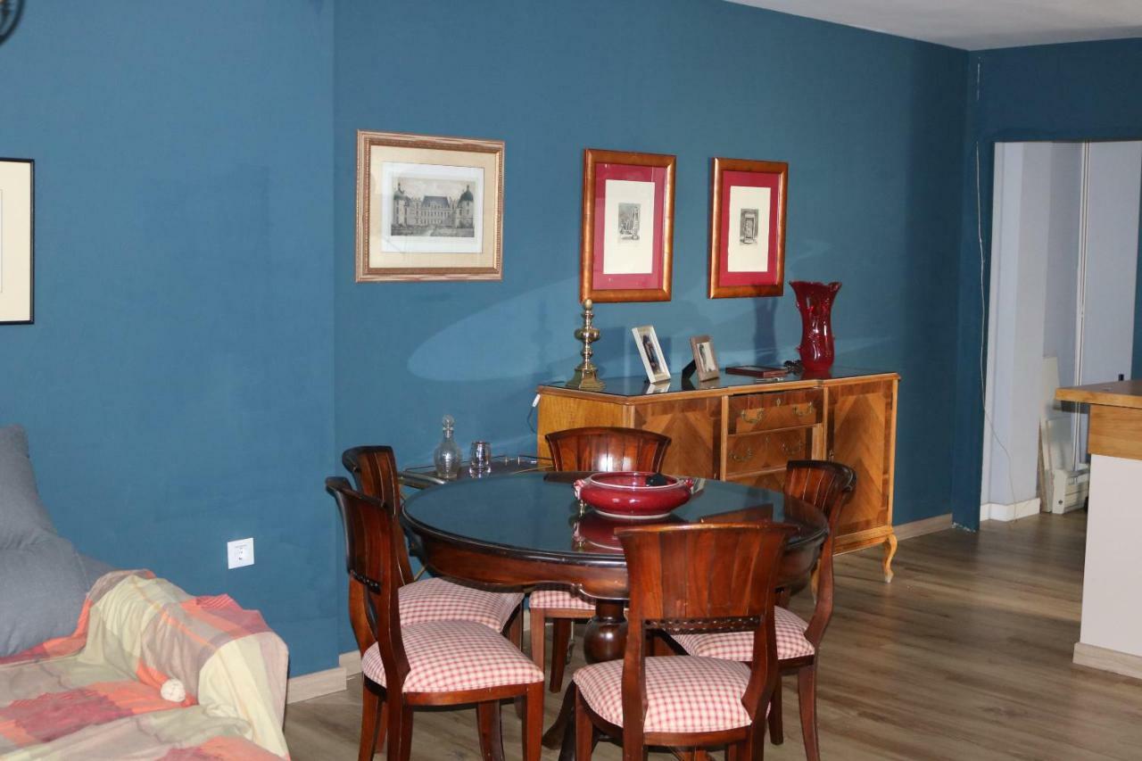 Calle Martinez Montanes, 19 Habitación en casa particular *