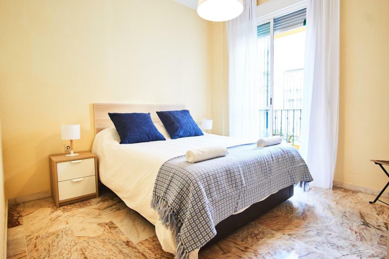 Apartamento Escoberos Courtyard Duplex By Valcambre