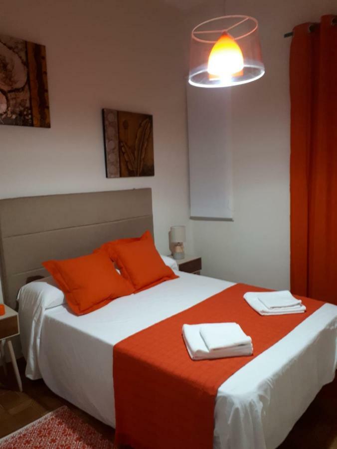 “los Naranjos” Orange. Apartment Seville