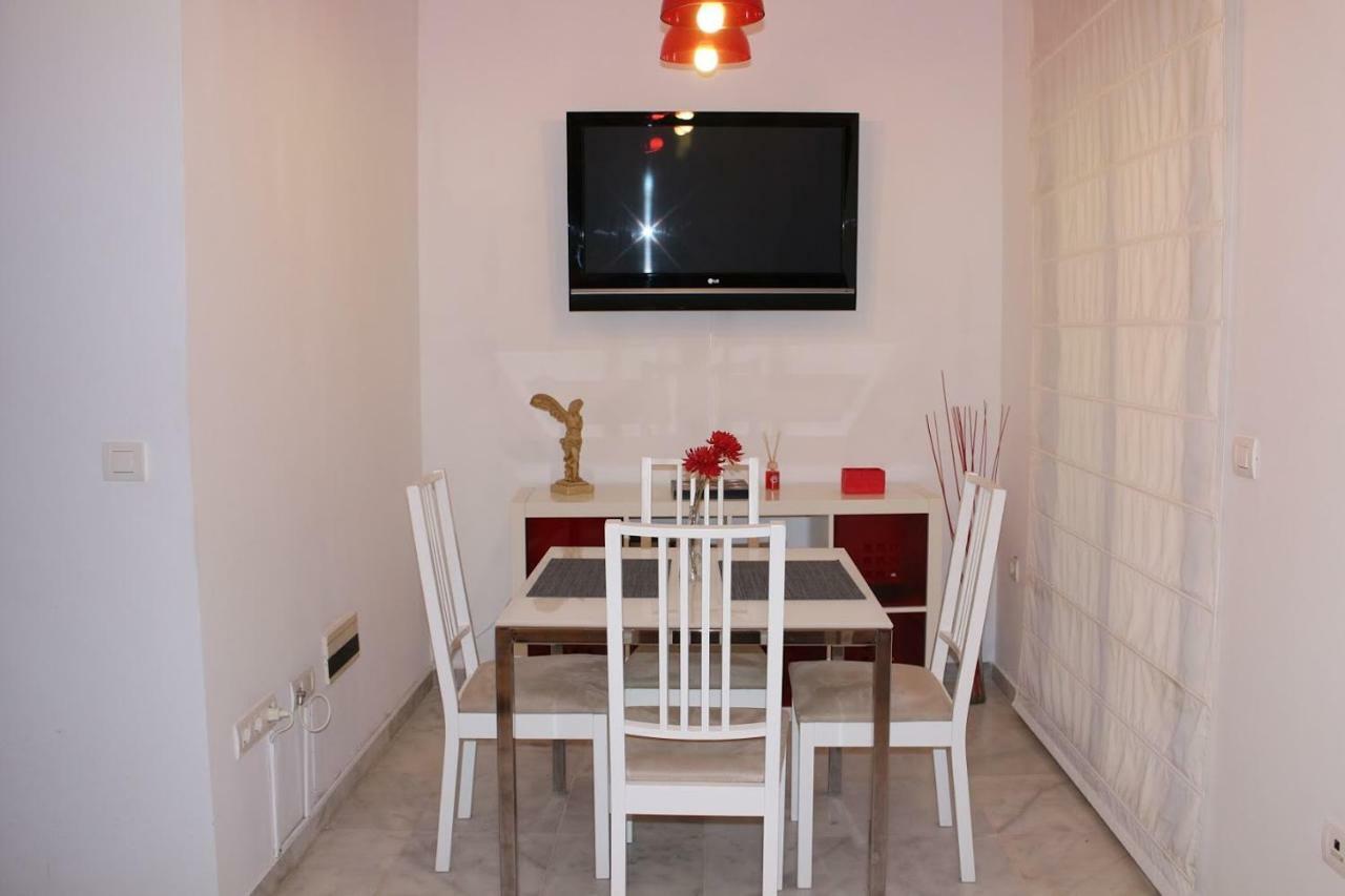 Rg Triana, Calle Castilla Con Patio *