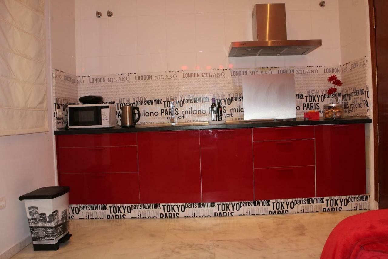 Rg Triana, Calle Castilla Con Patio Apartamento *