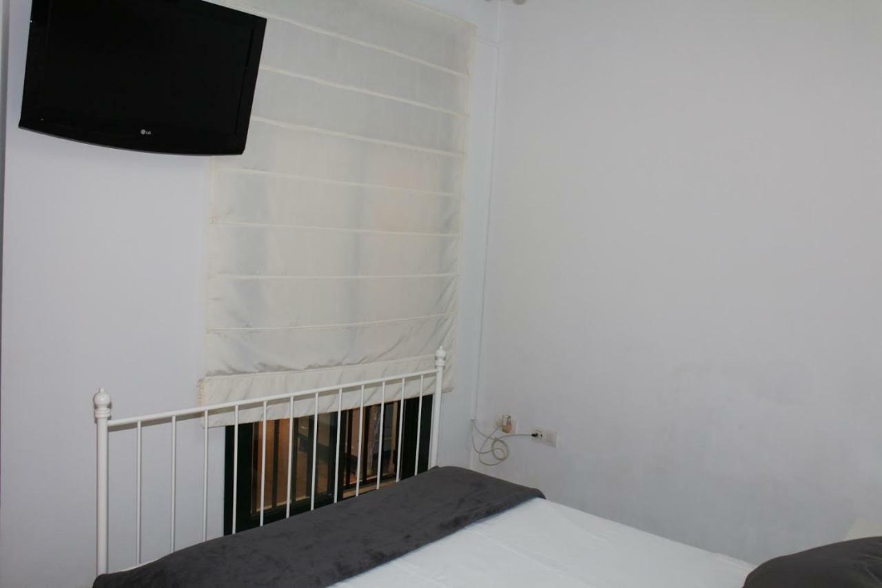 Apartamento Rg Triana, Calle Castilla Con Patio Sevilla