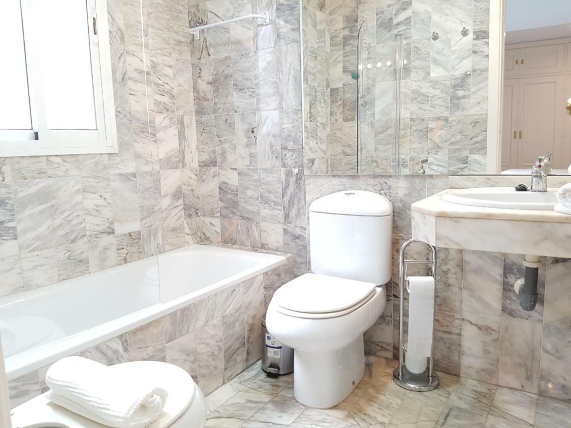 Behouse Avenida Sevilla