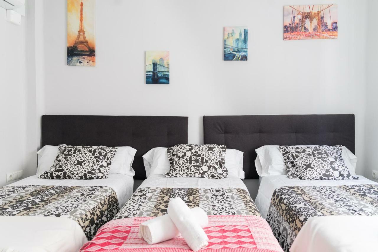 Apartamento Spectacularly Updated For Large Groups! Sevilla