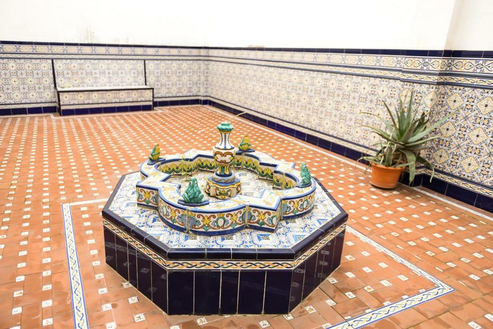 Serva La Bari Seville